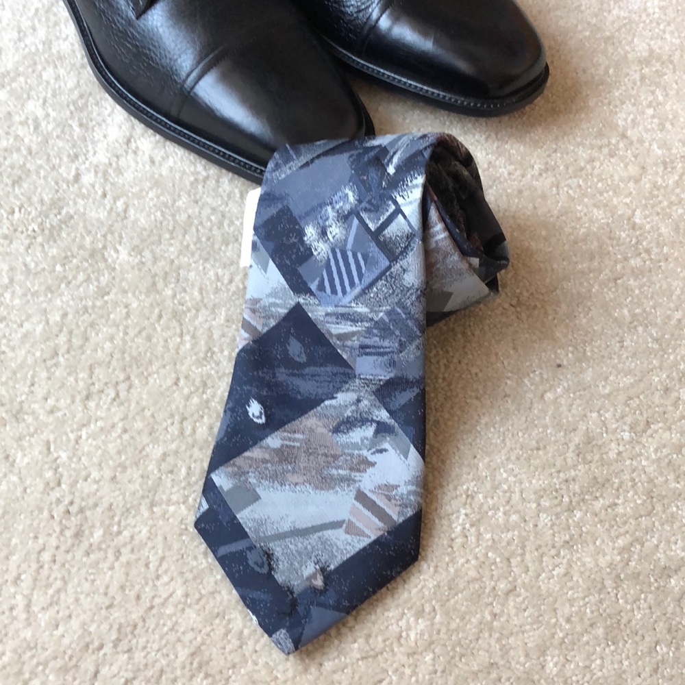 Tie